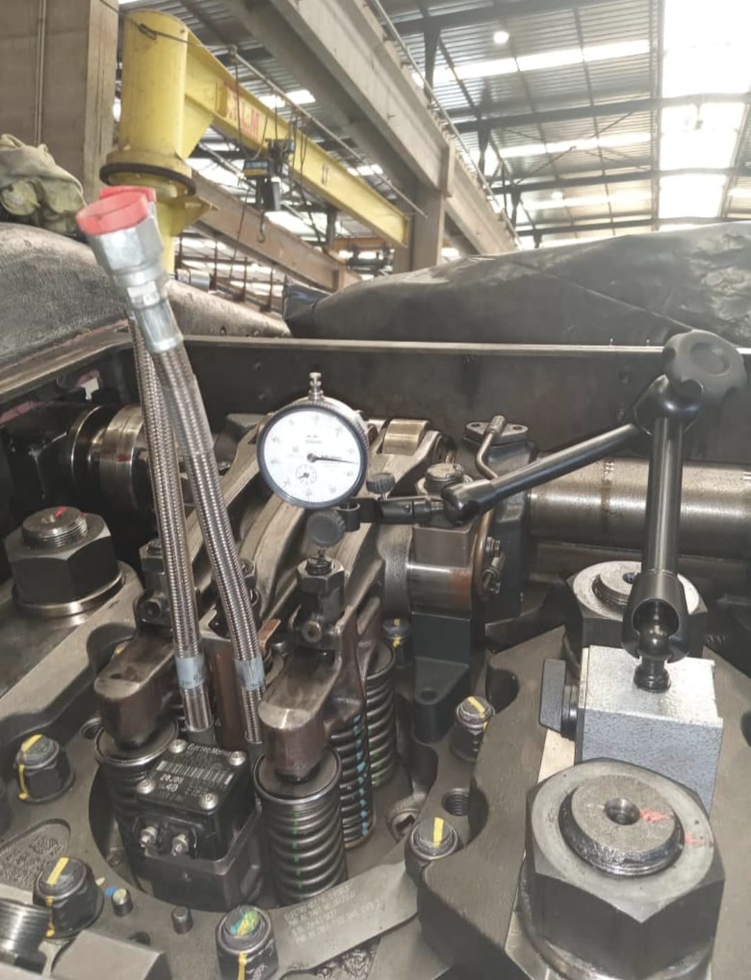 Inspecção técnica de componentes diesel